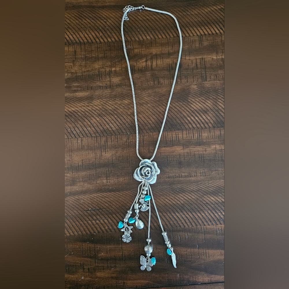 Silver Floral Pendant Necklace - Picture 12 of 13